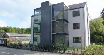 Construire sa maison écologique à l'aide de blocs coffrants isolants