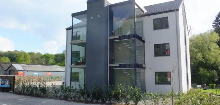 Construire sa maison écologique à l'aide de blocs coffrants isolants