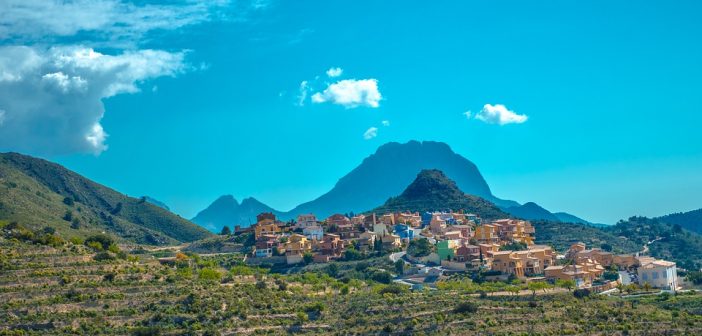 L'Espagne: soleil, tapas et sable fin