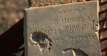 Quel matériau choisir pour une plaque funéraire ?