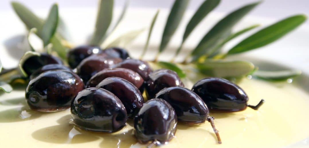 Olive noire bienfaits, propriétés et recette Le Comptoir 