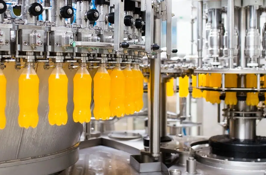 Usine de remplissage de bouteilles