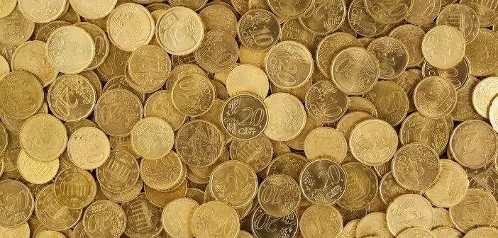 des pièces de monnaie