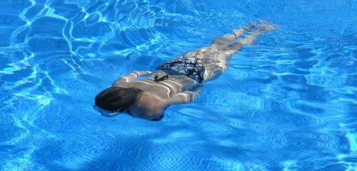 Un abri de piscine motorisé rend l'usage tellement plus simple