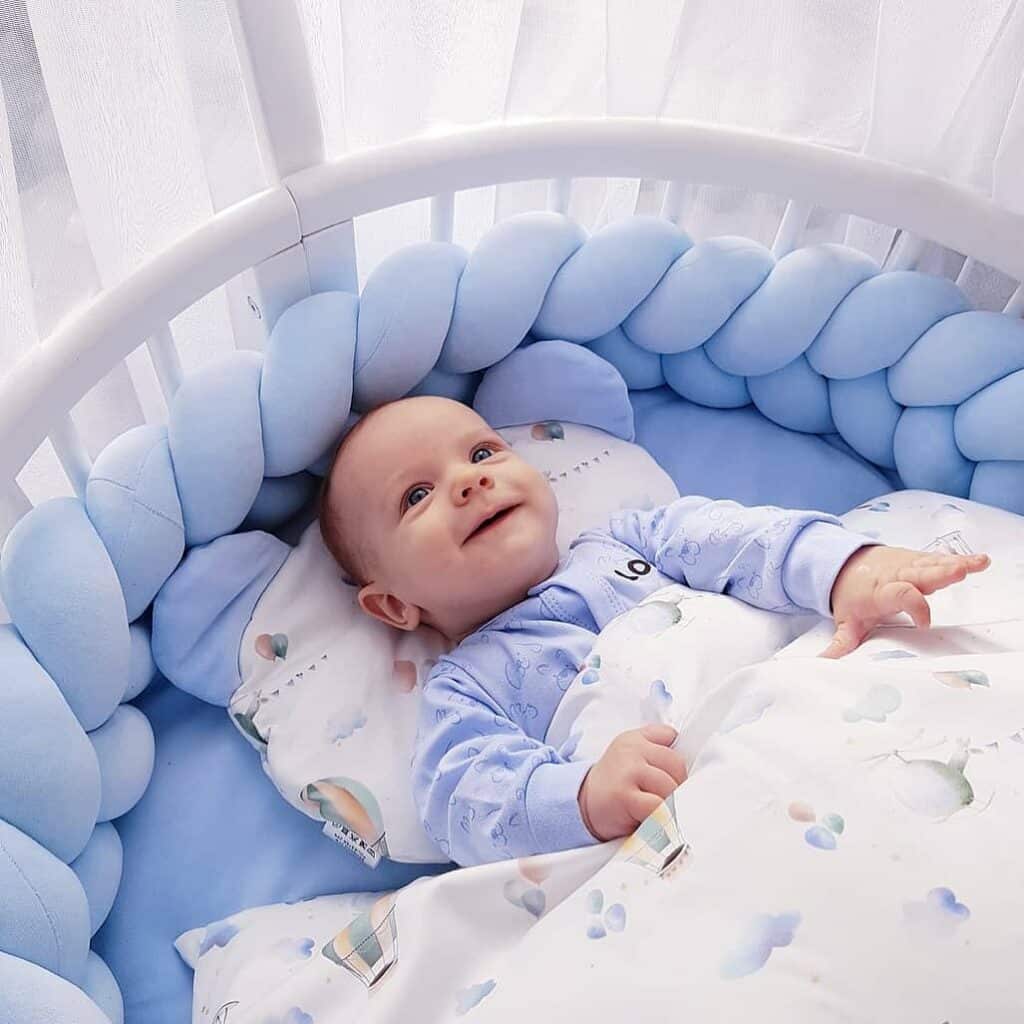 de lit tressé pour lit de bébé comment le choisir